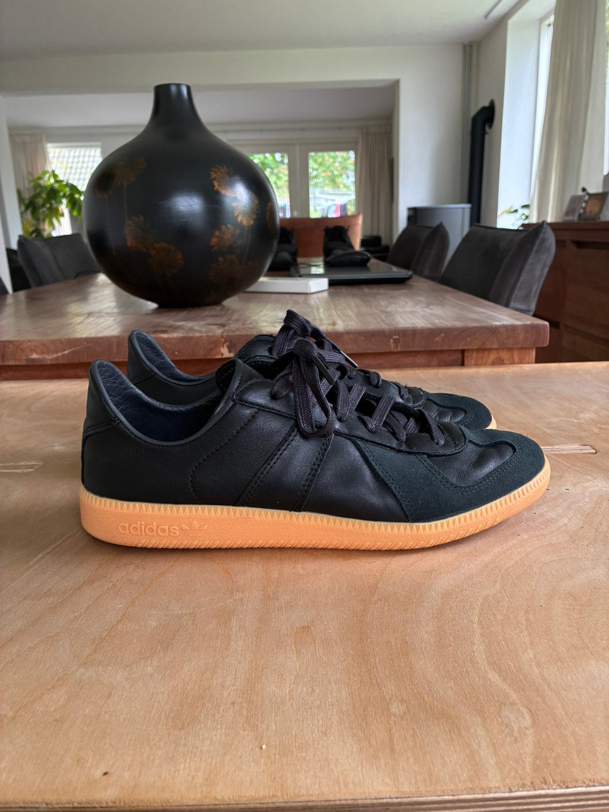 Adidas bw army zwart maat 42, Zwart, Ophalen of Verzenden, Sneakers of Gympen, Zo goed als nieuw
