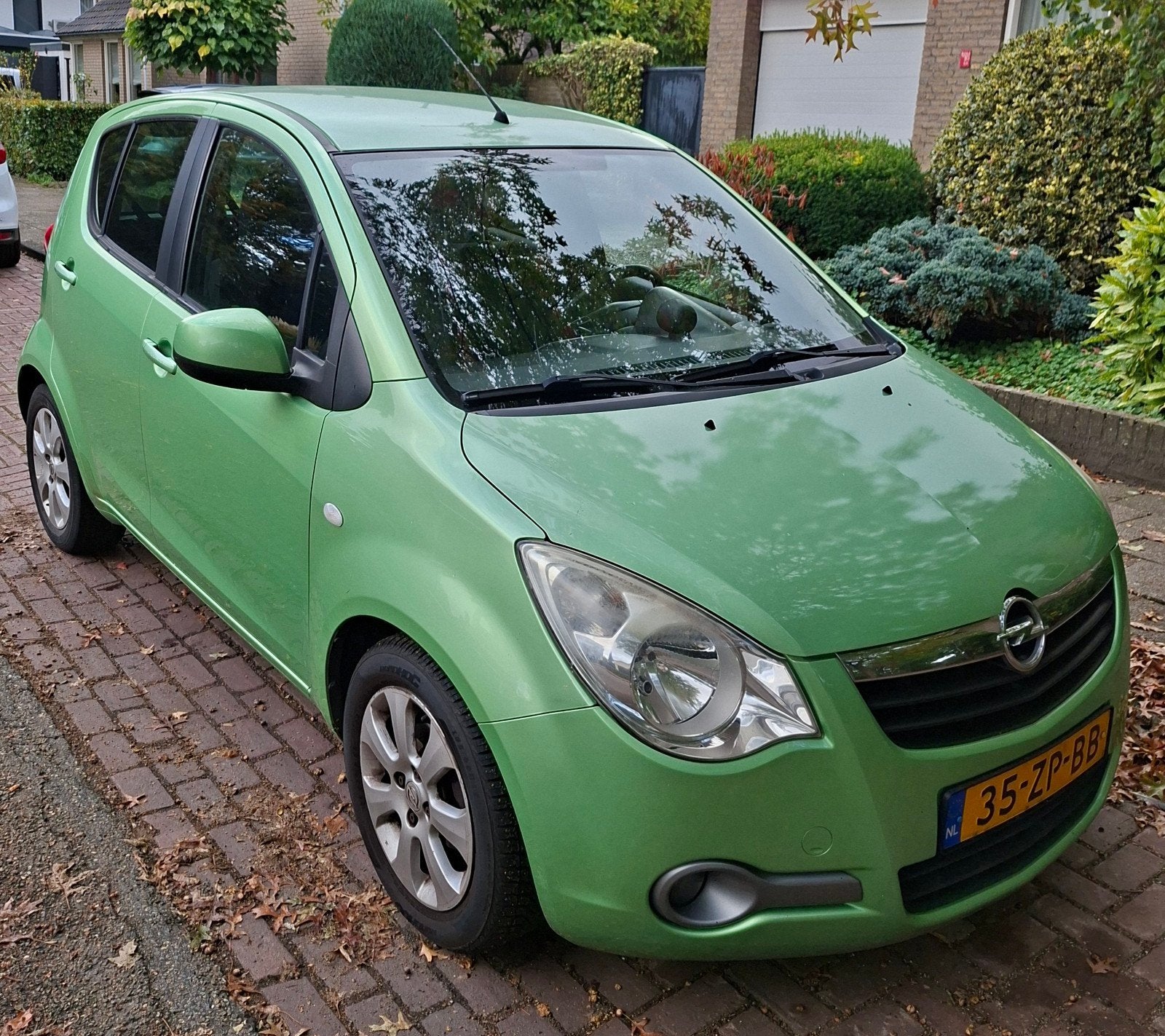 Opel Agila 1.2 16V 2008 Groen, Auto's, Voorwielaandrijving, 40 €/maand, 4 cilinders, 965 kg