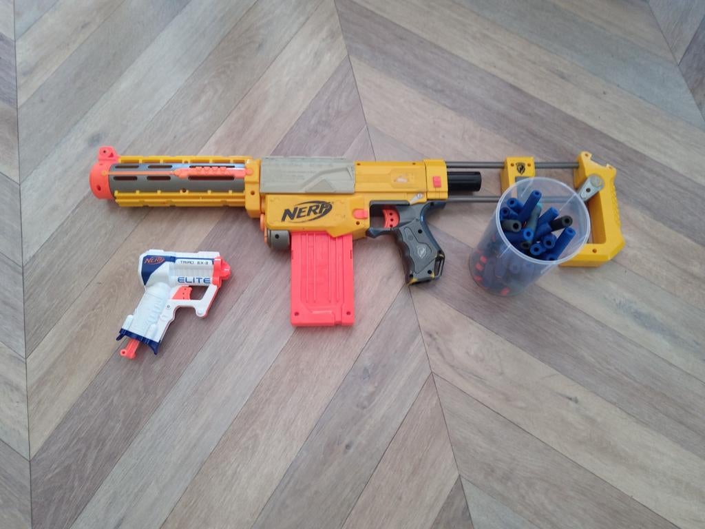 Nerf pistolen en pijltjes, Ophalen of Verzenden, Zo goed als nieuw, Jongen of Meisje
