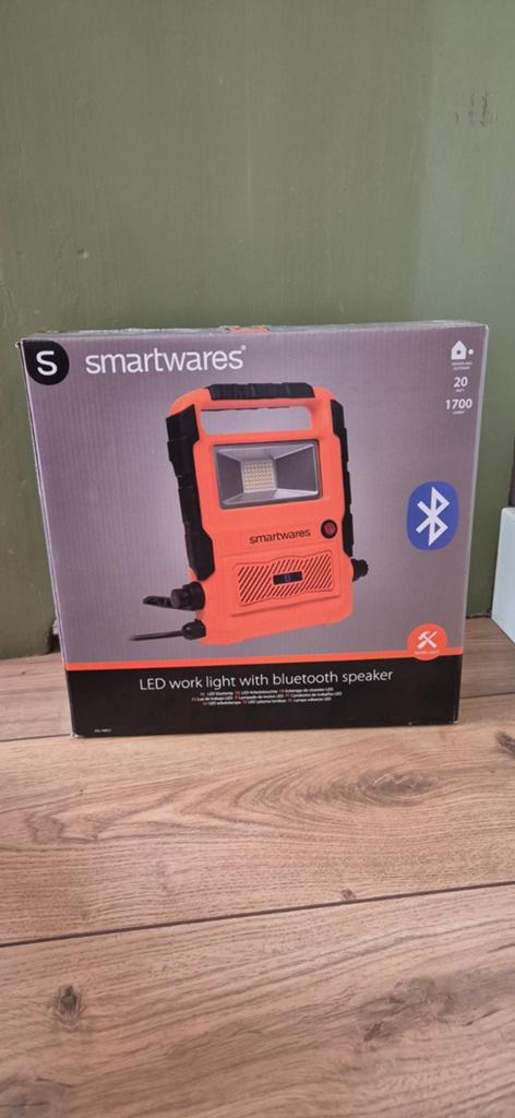 Smartwares LED work light with Bluetooth speaker NIEUW, Minder dan 50 watt, Ophalen of Verzenden, Lamp met armatuur, Nieuw