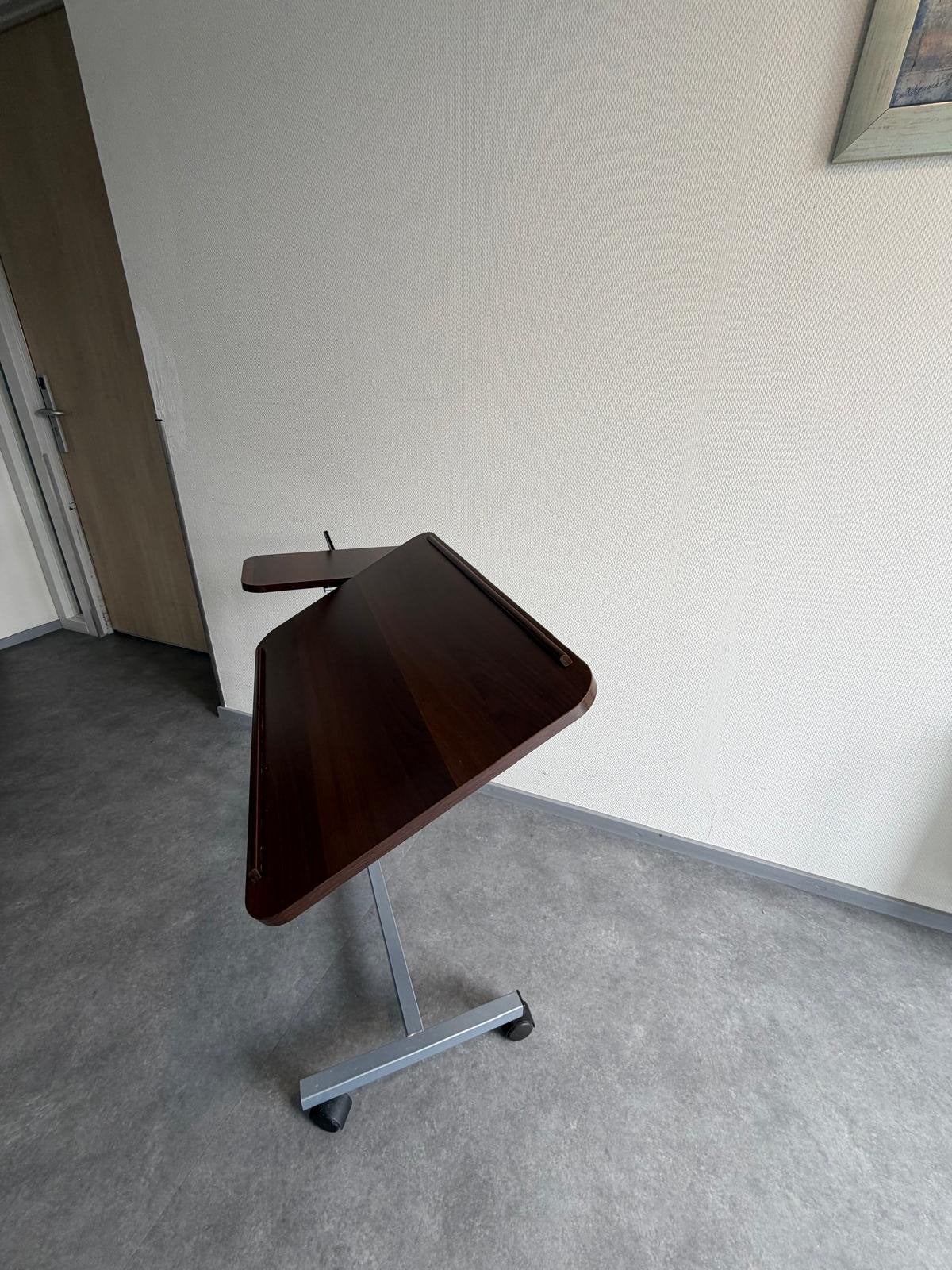 Verrijdbare bijzettafel/laptoptafel - in hoogte verstelbaar, Ophalen, Gebruikt, 55 tot 75 cm, 60 cm of meer