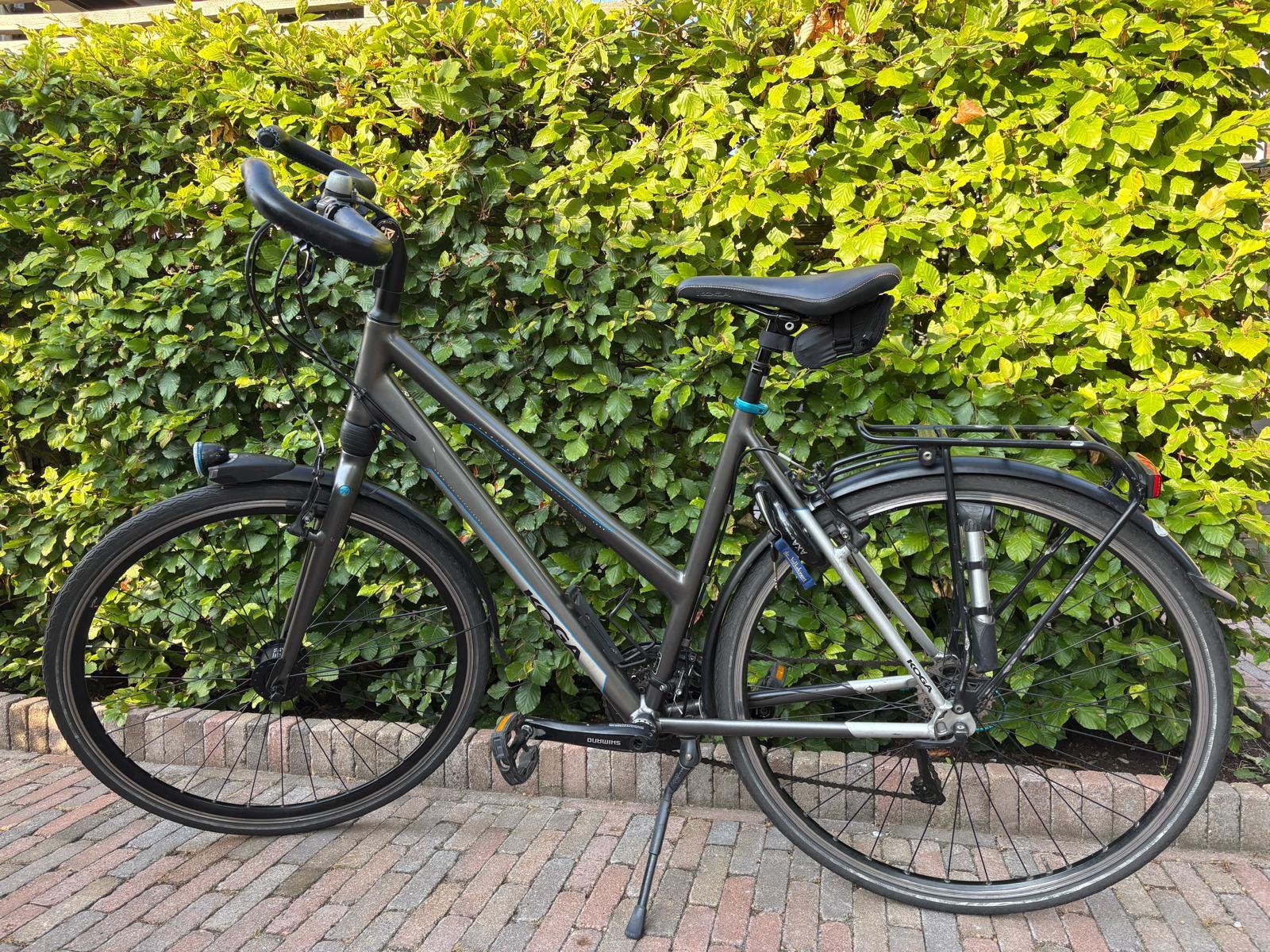 Koga Roadrunner, warm grey metallic, blauwe accenten, Ophalen, 28 inch, Velgrem, Koga Miyata
