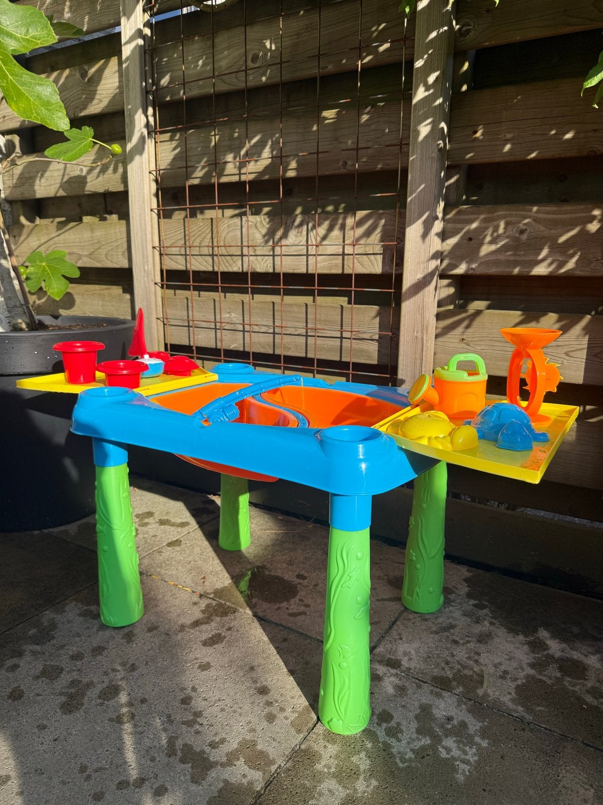 Zand- en watertafel met accessoires, Ophalen, Zo goed als nieuw