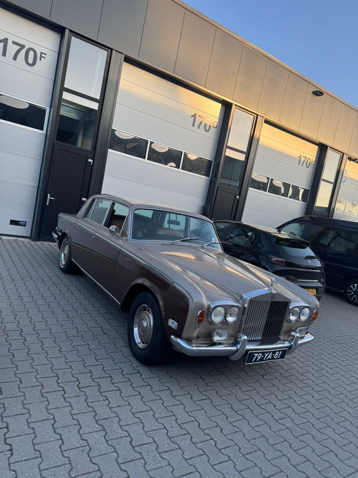 Rolls-Royce Silver Shadow 6.7 AUT 1976 Beige/bruin, foto 8