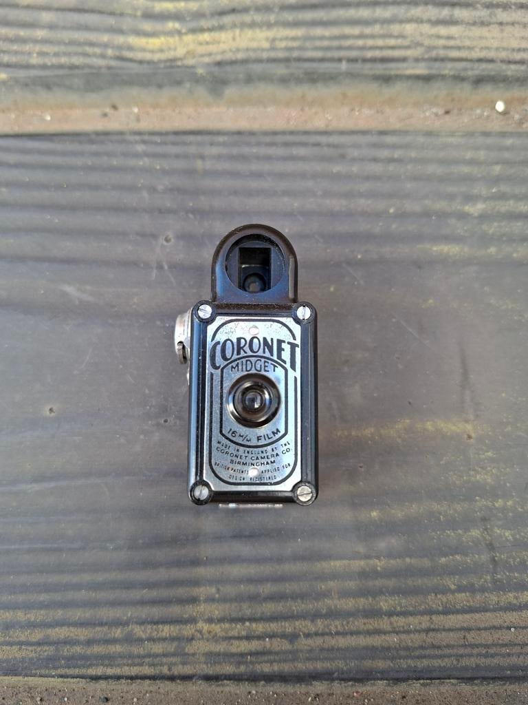 Coronet Midget bakeliet fotocamera uit de jaren '30, Ophalen of Verzenden