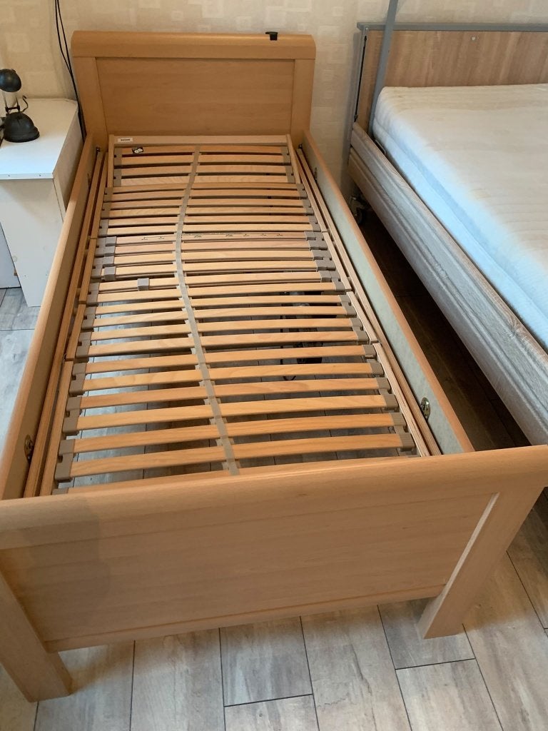 Seniorenbed, Ophalen, 90 cm, Eenpersoons, Zo goed als nieuw