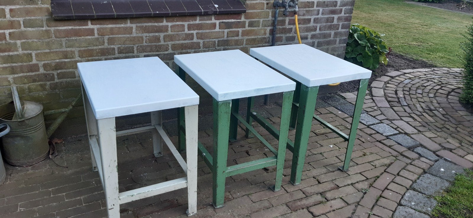 Set van 3 stalen bijzettafels, Ophalen, Gebruikt, Metaal of Aluminium, Industrieel