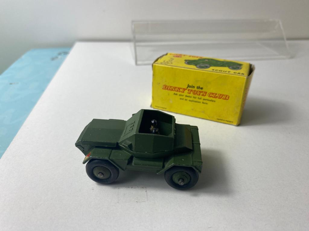 1:43 Dinky 673-scout car-in box-with 2 scouts/usual  missing, Ophalen of Verzenden, Auto, Overige merken
