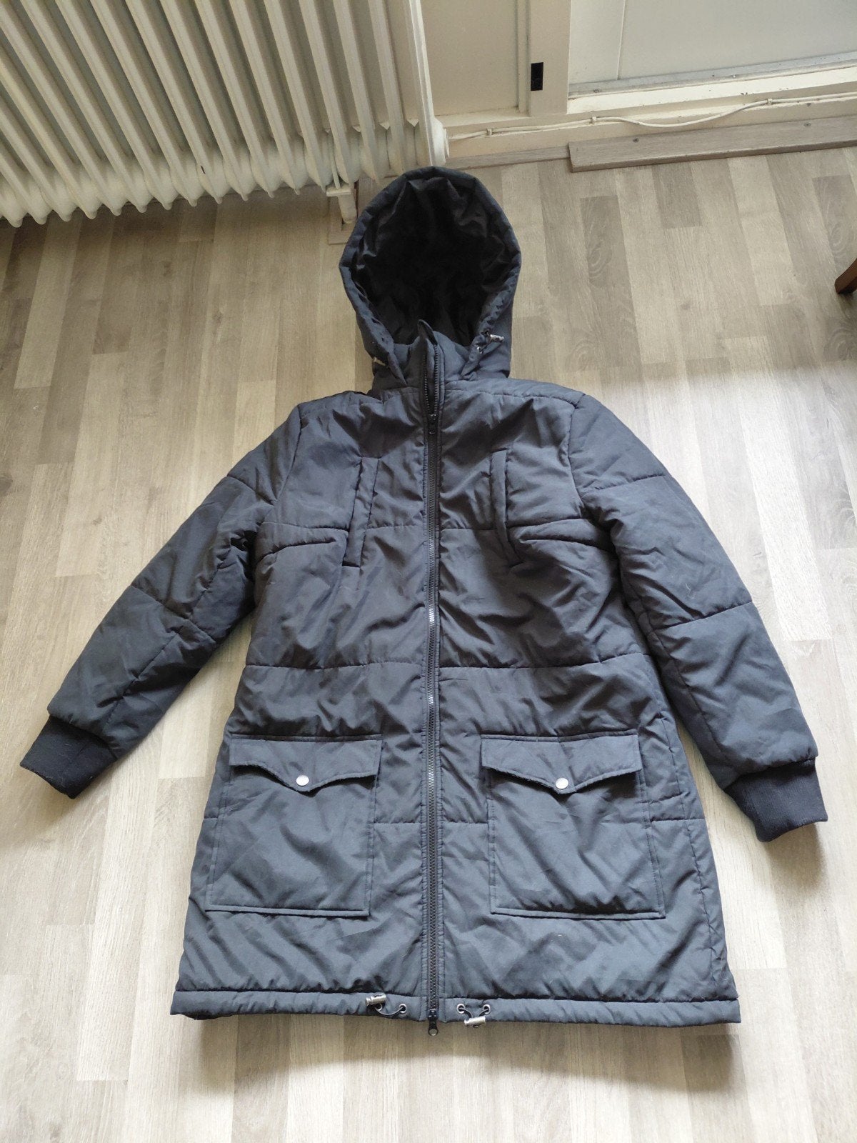 Lange gewatteerde winterjas, mt 46, zgan, Kleding | Dames, Zwart, Maat 46/48 (XL) of groter, Ophalen of Verzenden, Zo goed als nieuw