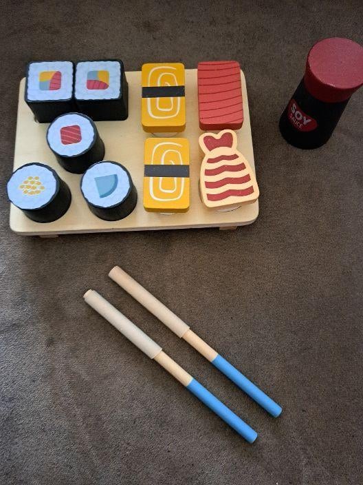 Houten speelgoed sushi set, Ophalen, Zo goed als nieuw