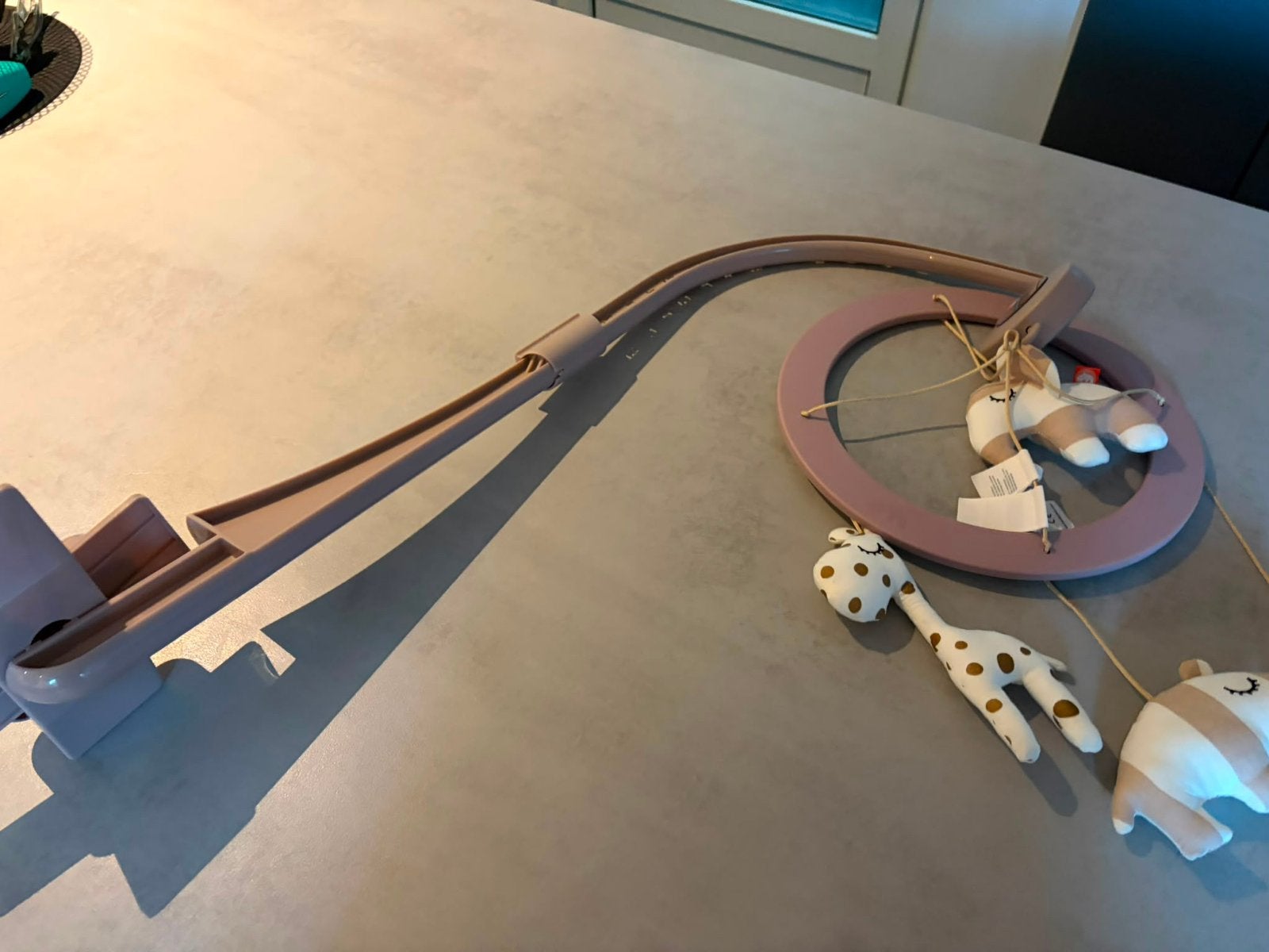 Done by deer muziekmobiel roze, Ophalen, Zo goed als nieuw, Rond