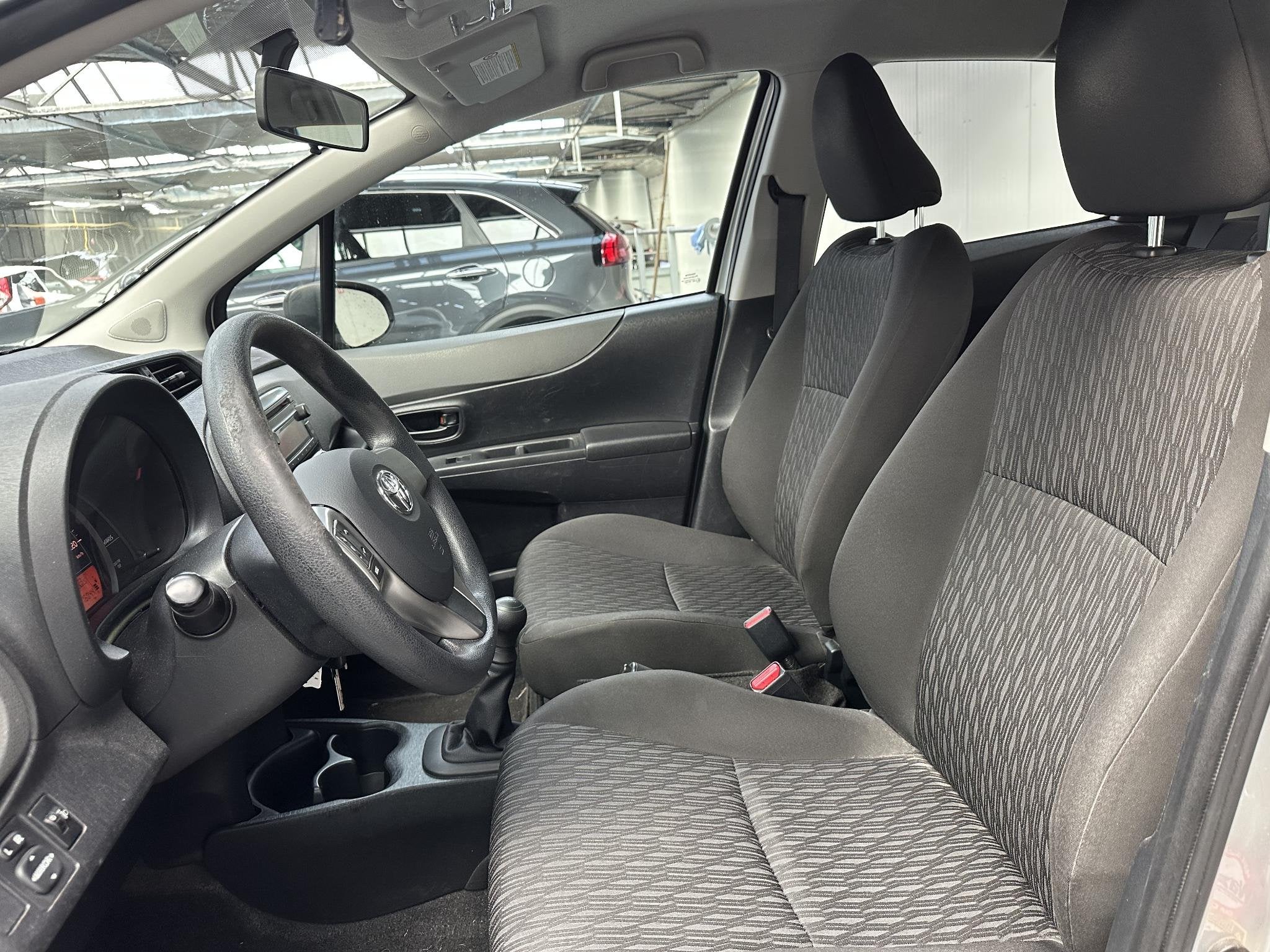 Toyota Yaris 1.0 VVT-i Comfort, Auto's, Euro 5, Stof, Gebruikt, Elektrische ramen