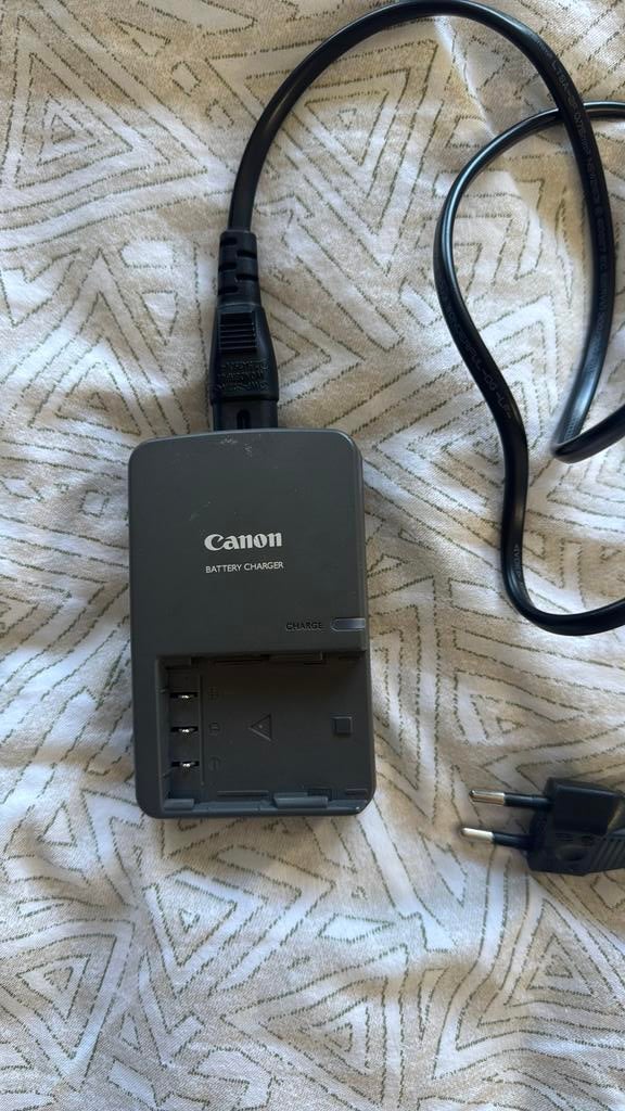 Canon acculader CB-2LWE, Ophalen of Verzenden, Gebruikt