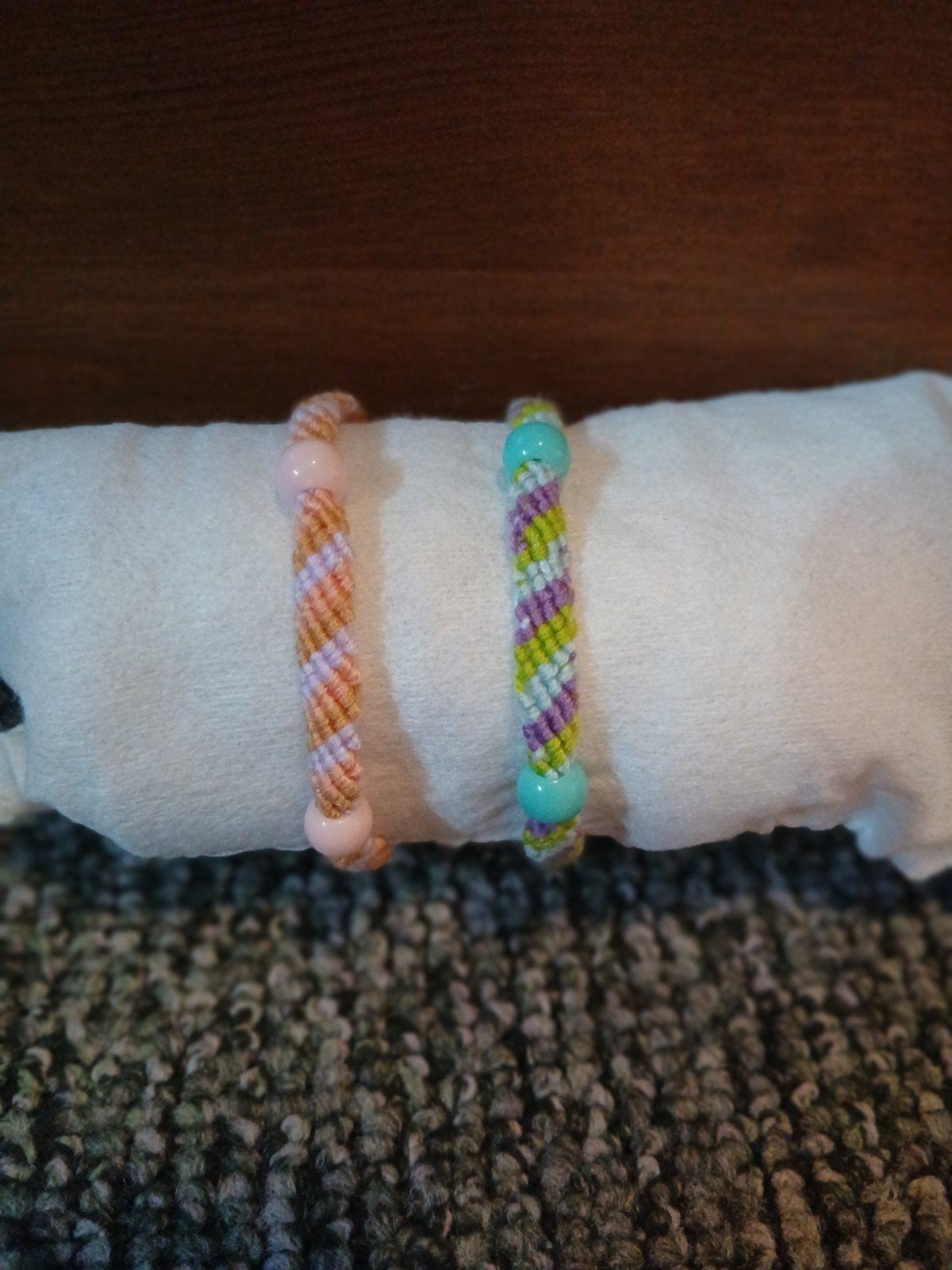 hele lieve armbandjes!!, Sieraden, Tassen en Uiterlijk, Ophalen of Verzenden, Nieuw, Overige materialen