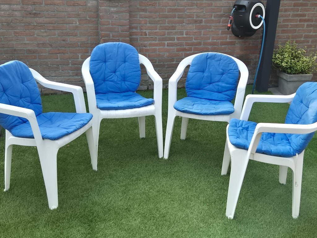 Tuinstoelen gratis af te halen, Ophalen, Gebruikt, Kunststof, Stapelbaar