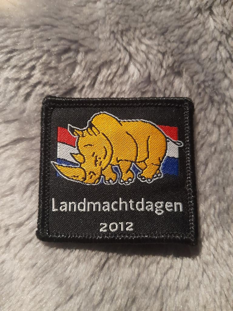 Borstembleem 5x5, Ophalen of Verzenden, Landmacht, Nederland