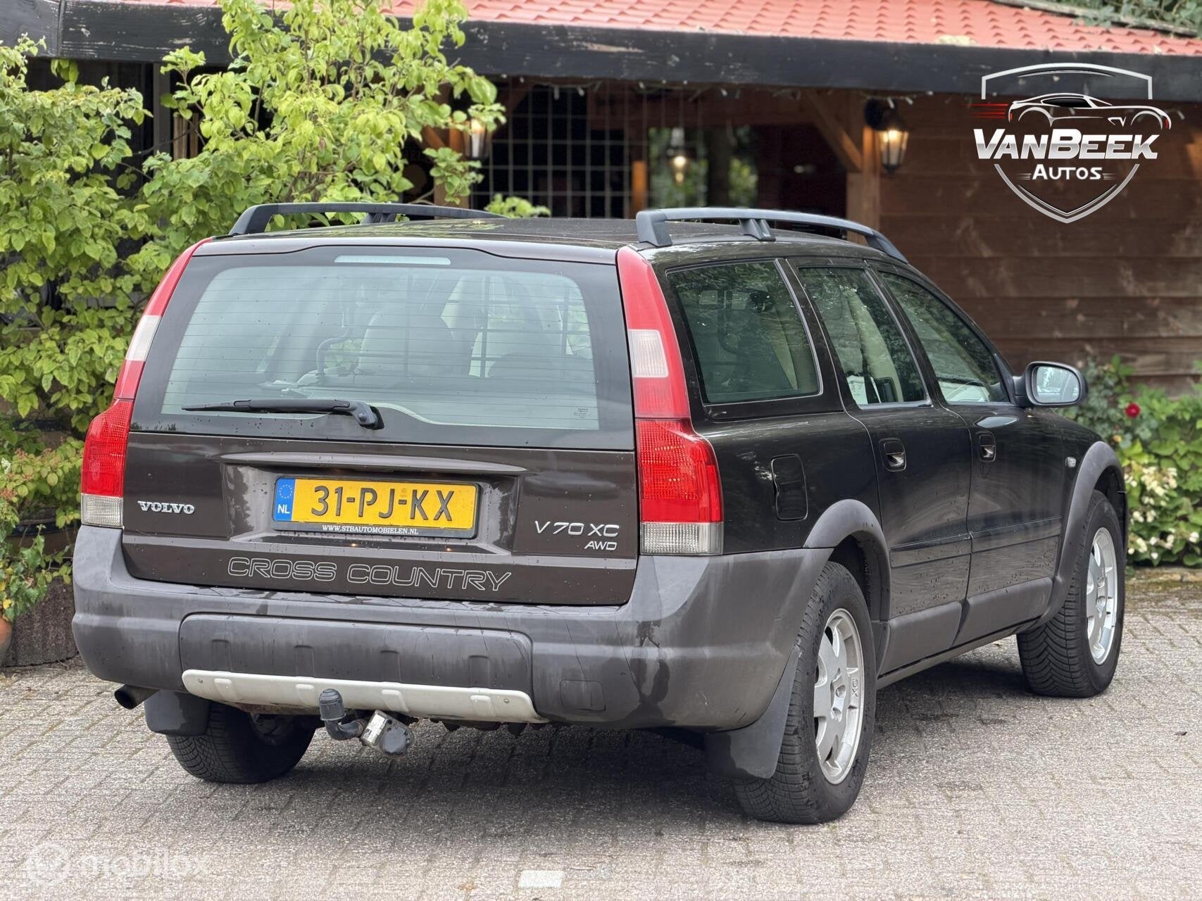 Volvo V70 2.4 T AWD Xc Apk Airco, Auto's, Automaat, Electronic Stability Program (ESP), Bruin, V70