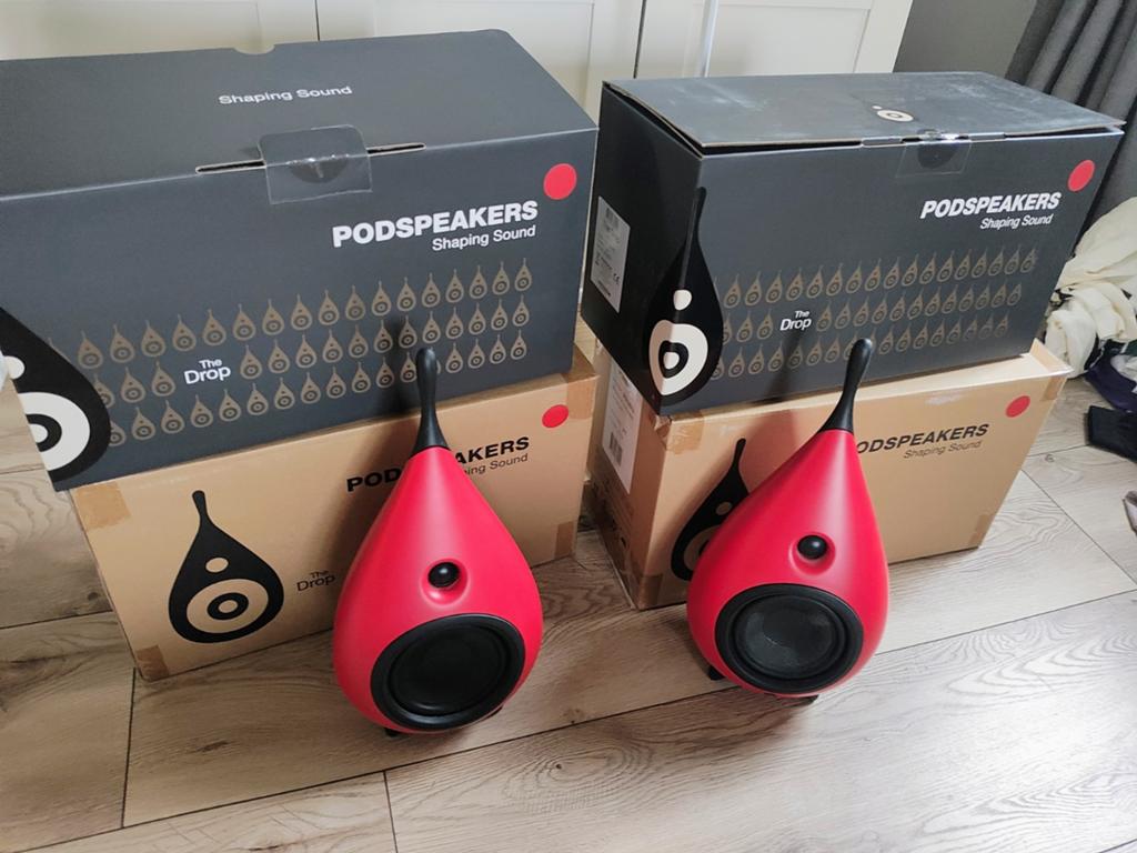 Scandyna "The Drop" podspeakers, Ophalen of Verzenden, Zo goed als nieuw, 60 tot 120 watt, Bowers & Wilkins (B&W)