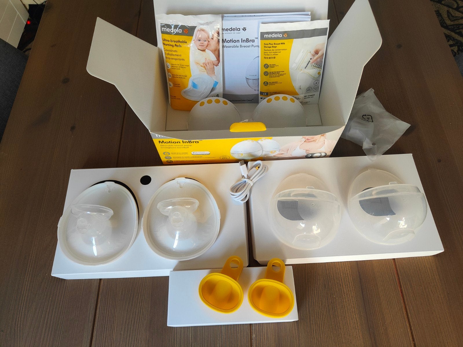 Medela dubbele Motion InBra Handsfree Borstkolf, Draagbaar, Gebruikt, Medela, Borstkolf