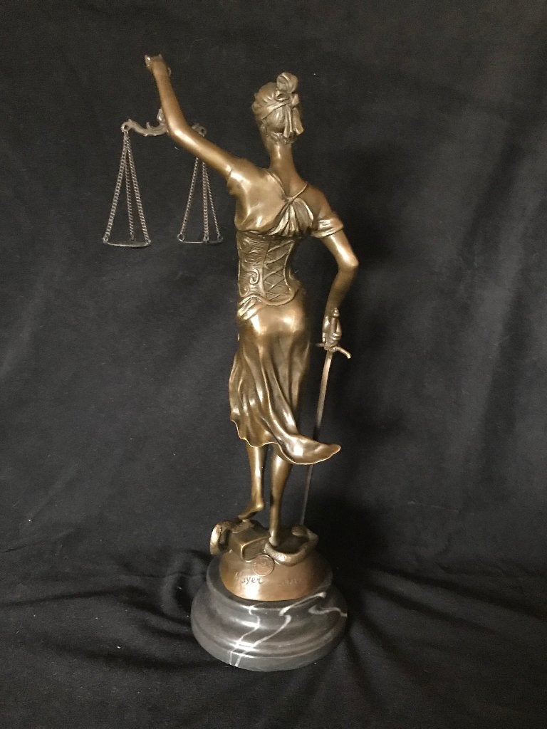 Vrouwe Justitia, hoog 40 cm,brons, Antiek en Kunst, Ophalen of Verzenden, Gemerkt, Brons, Beeld