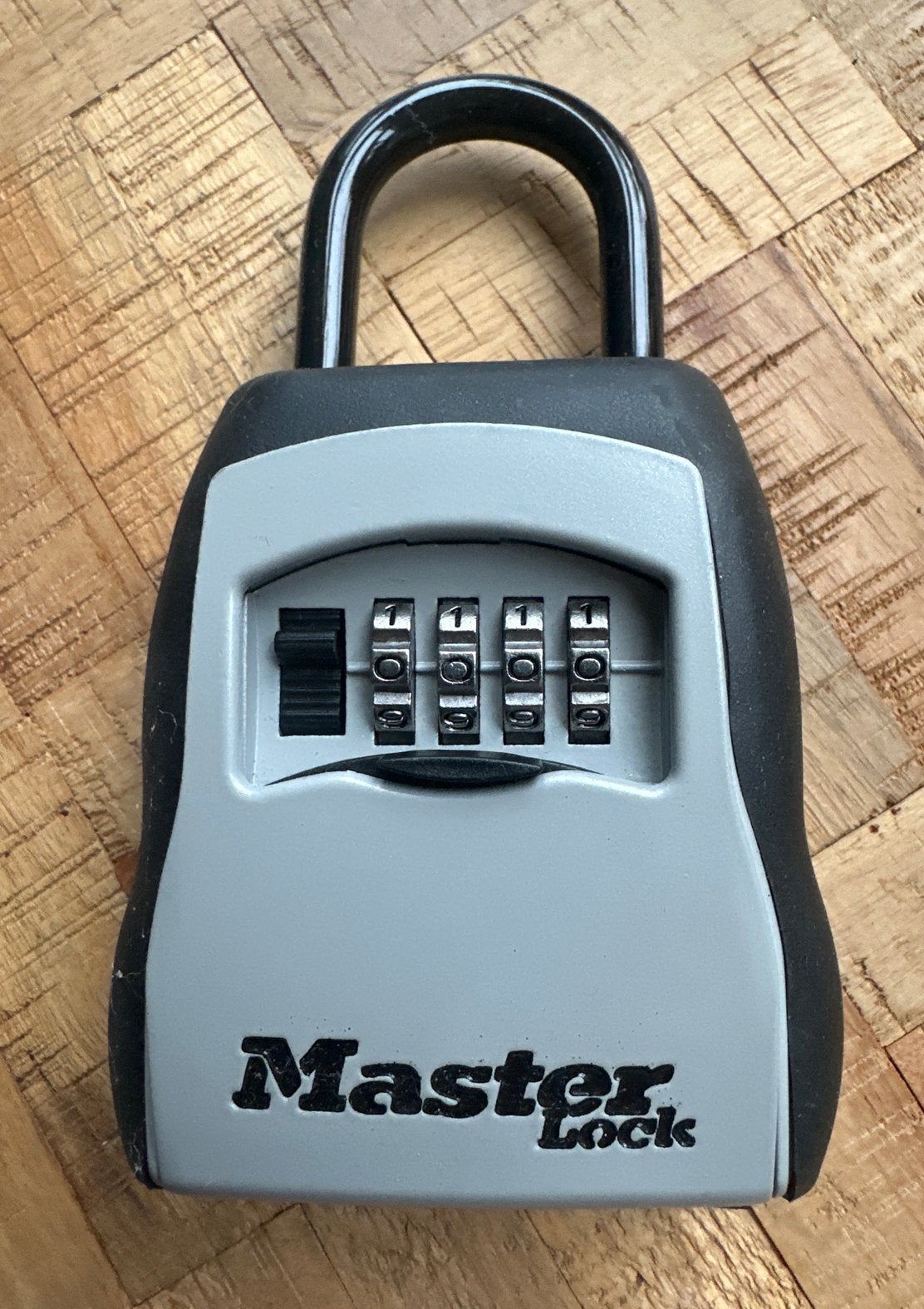 Master Lock sleutelkluisje met cijferslot, Ophalen of Verzenden, Gebruikt, Overige materialen, Slot