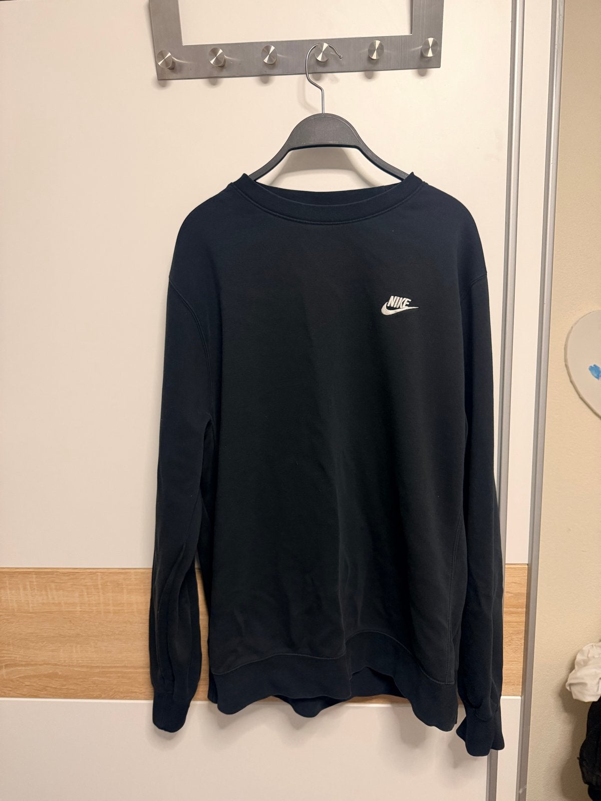 Nike trainingspak (trui en broek) maat L, Ophalen of Verzenden, Gedragen, Zwart