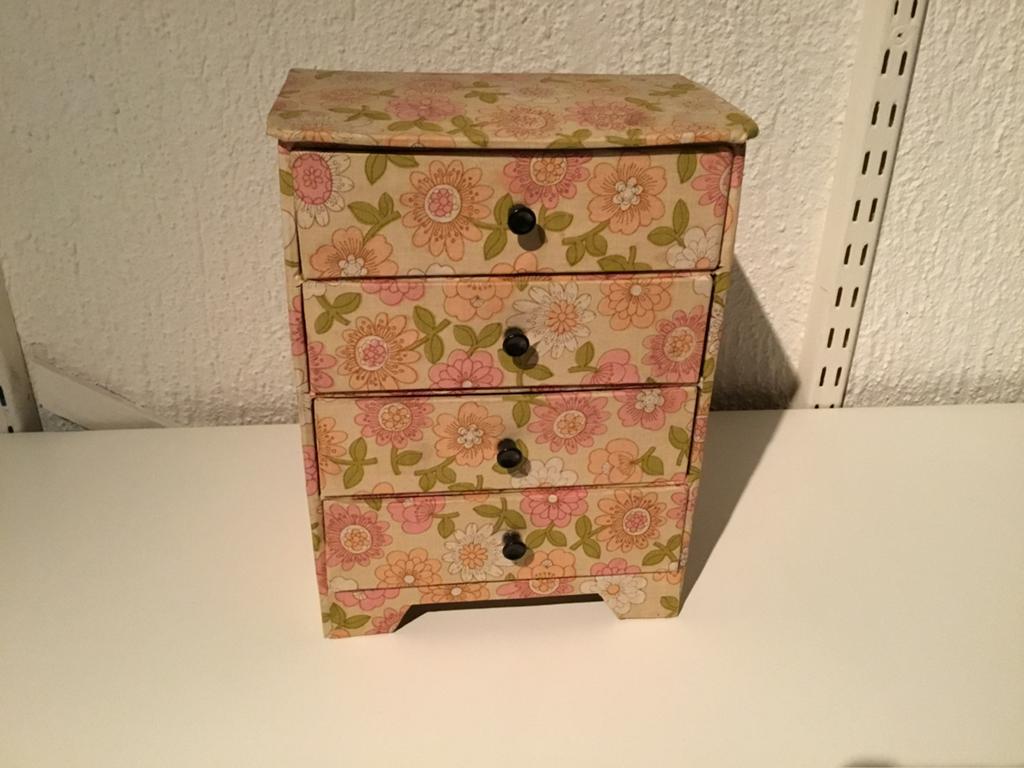 Stoffen ladenkastjes, Ophalen of Verzenden