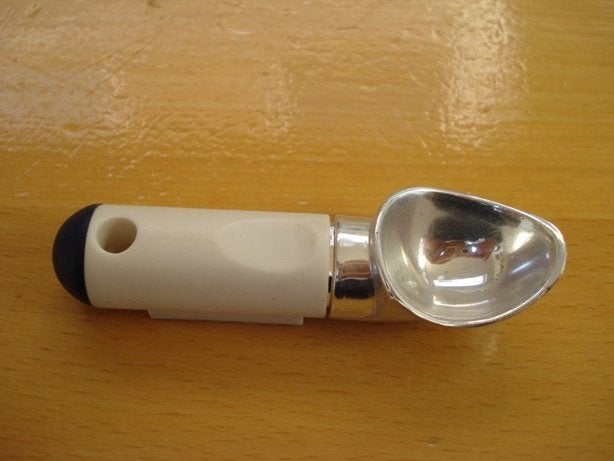 Magneet in de vorm van een ijsschep, ijslepel en meer Tupper, Ophalen of Verzenden, Zo goed als nieuw, Overige typen