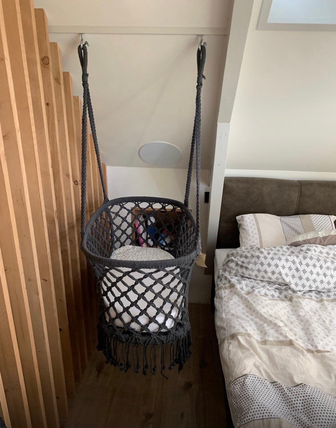 Ibiza stijl hangwieg met matras en hoeslaken, Ophalen, Zo goed als nieuw, Wieg