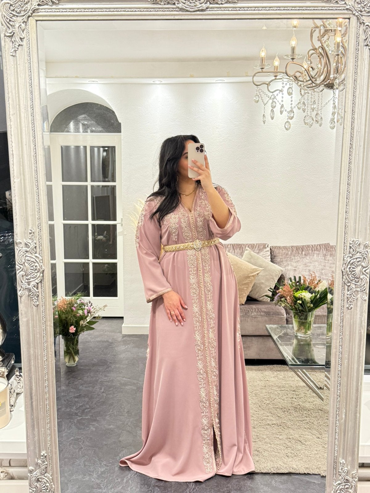 TE HUUR – ZEER EXCLUSIEVE Marokkaanse Takchita / Caftan, Ophalen of Verzenden