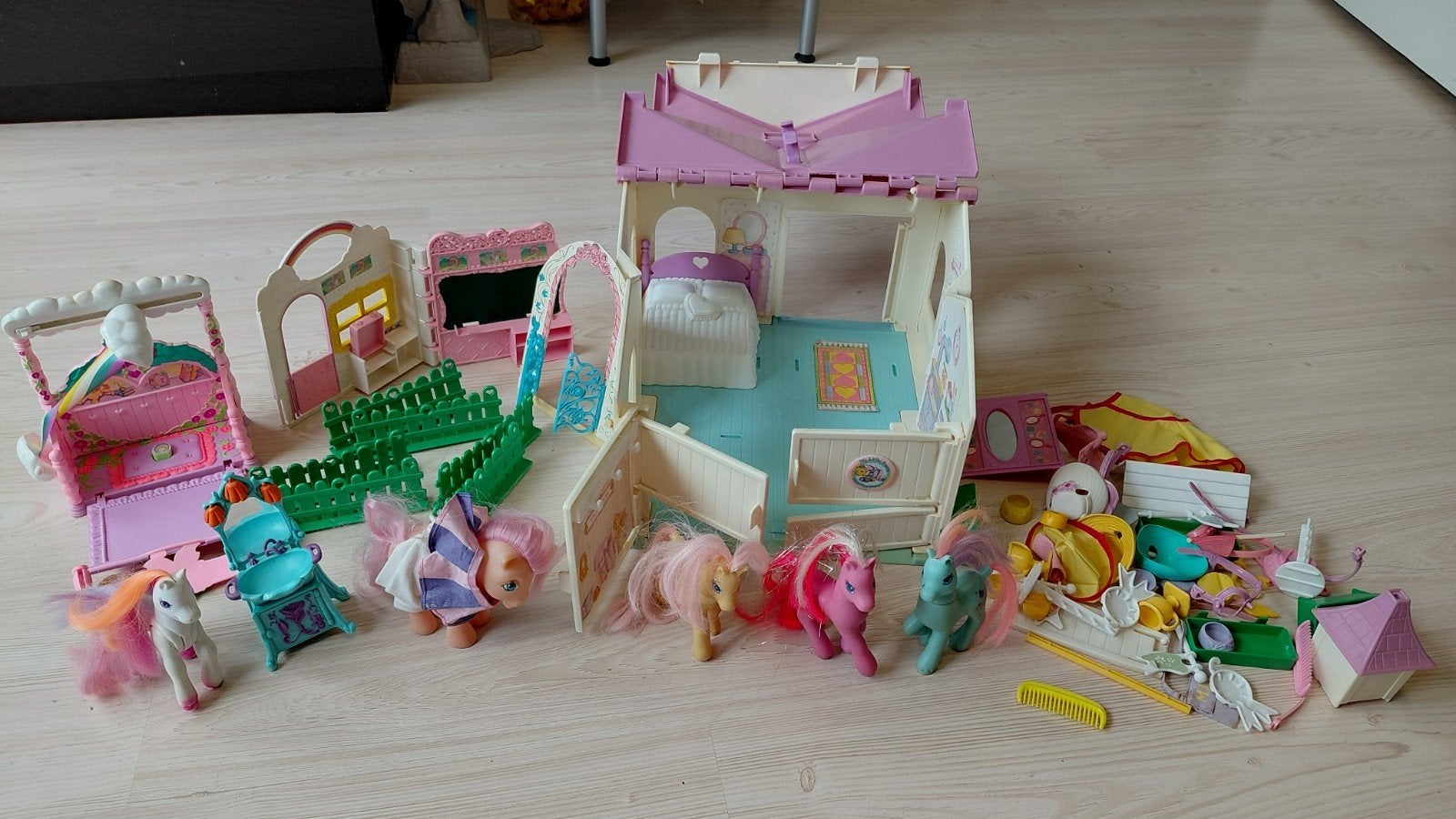 My little pony Hasbro speelset, Kinderen en Baby's, Speelgoed | My Little Pony, Ophalen of Verzenden, Zo goed als nieuw