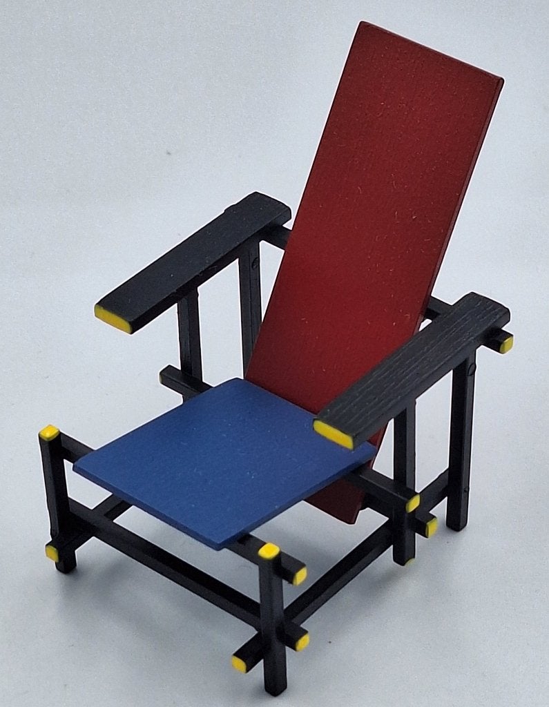 De rood-blauwe stoel van Rietveld nieuw voor het poppenhuis, Ophalen of Verzenden, Nieuw, Poppenhuis