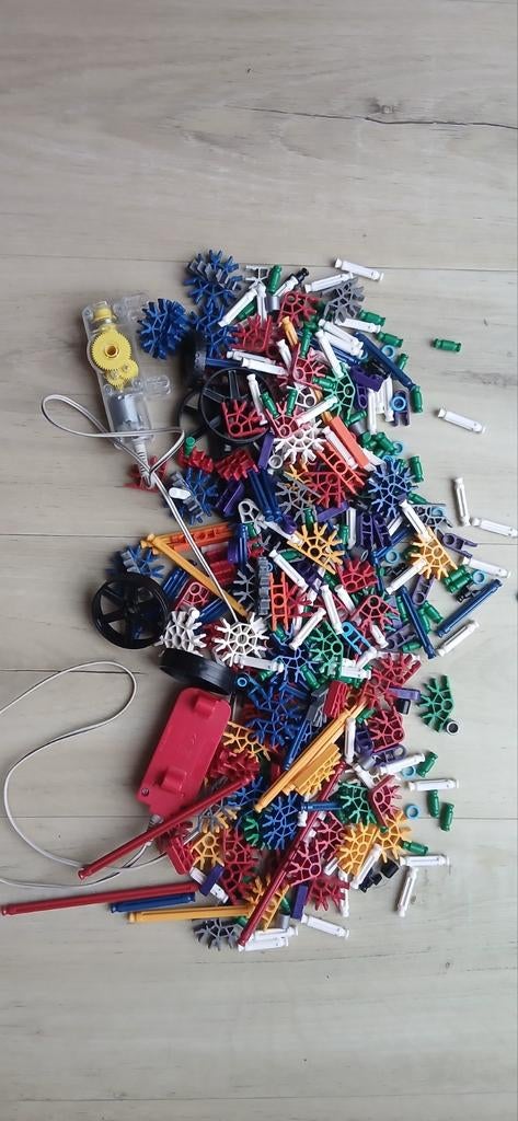 K'nex met motor en boekjes, Ophalen of Verzenden, Gebruikt, K'nex