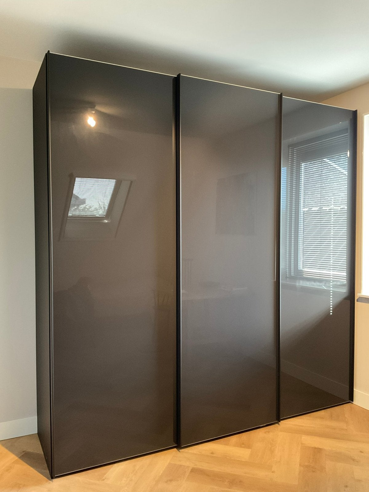 Nolte garderobe/zweefdeur kast, Ophalen of Verzenden, 200 cm of meer, 25 tot 50 cm, Glas