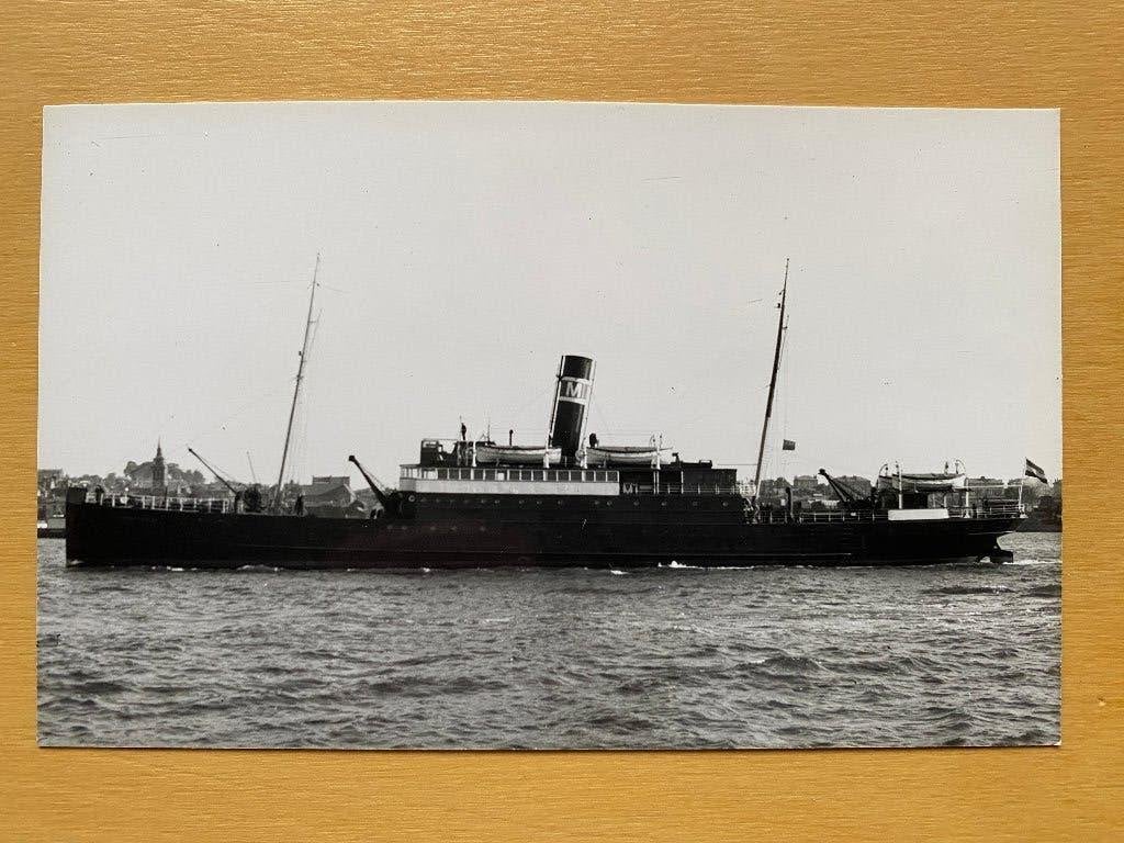 foto ss Batavier III(I) 1897-1939 WM Müller & Co scheepvaart, Ophalen of Verzenden, Zo goed als nieuw, Motorboot, Kaart, Foto of Prent