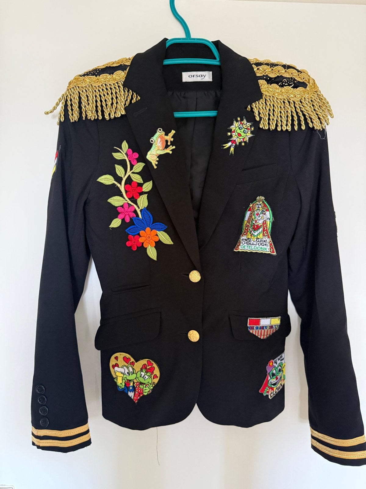 Unieke Carnaval Jasje met Gouden Epauletten en Badges, Maat 38/40 (M), Carnaval, Ophalen of Verzenden, Zo goed als nieuw