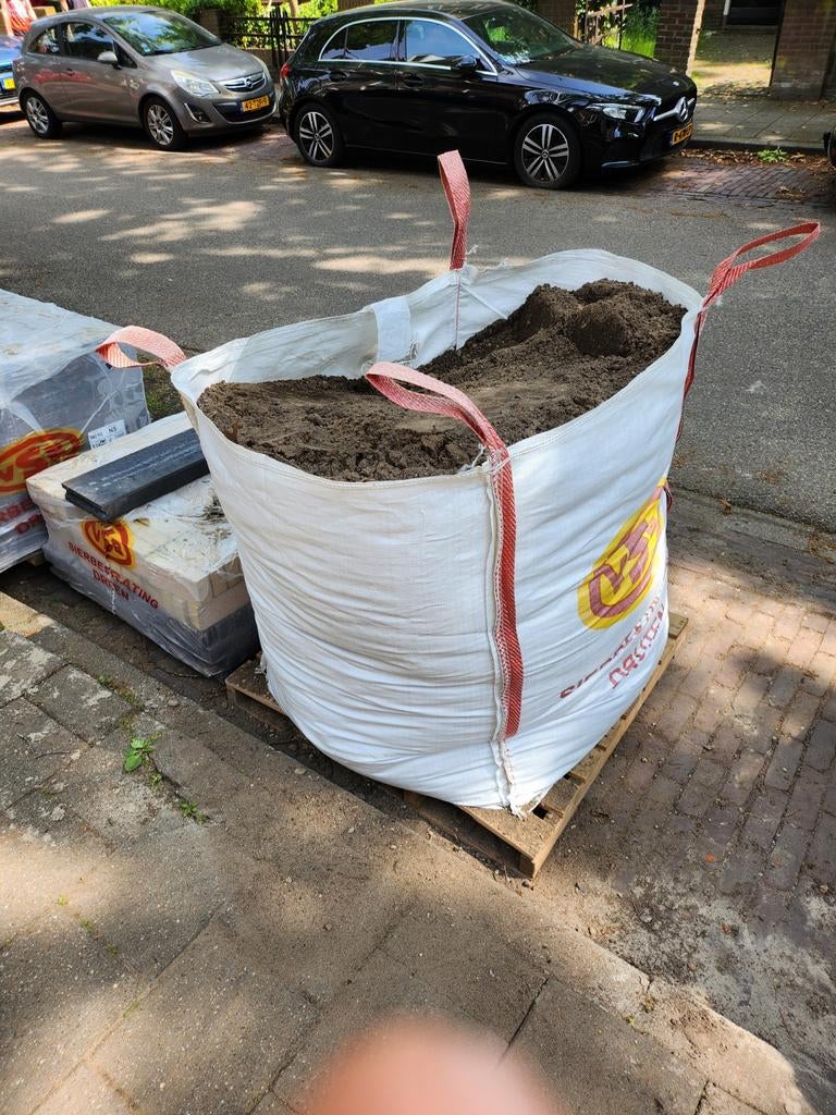 GRATIS kuub grond in big bag, Tuin en Terras, Aarde en Mest, Ophalen, Tuinaarde