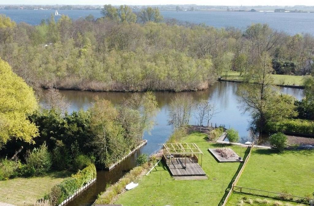 Recreatie eiland Westeinder plassen 615m2 met aanlegsteigers, Huizen en Kamers, Kavels en Percelen, Rijsenhout/ Aalsmeer, Verkoop zonder makelaar