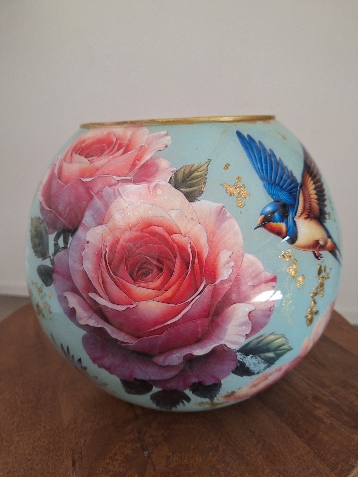 Decoratieve glazen bolvaas met bloemen en vogels, Ophalen