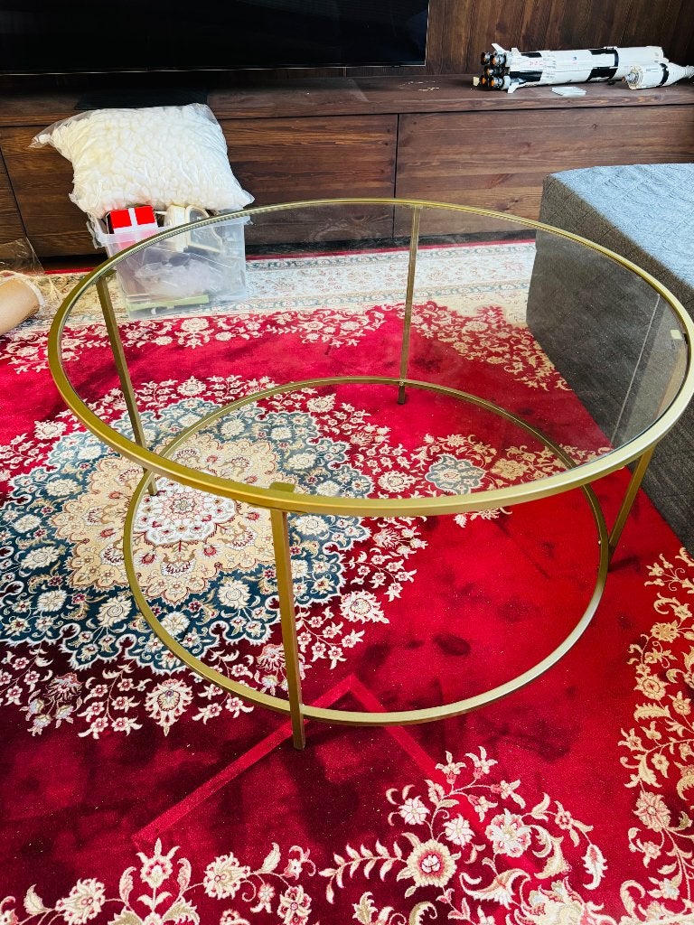 Round Glass Coffee Table with Gold Metal Frame, Huis en Inrichting, Ophalen, Gebruikt, 50 tot 100 cm, Rond