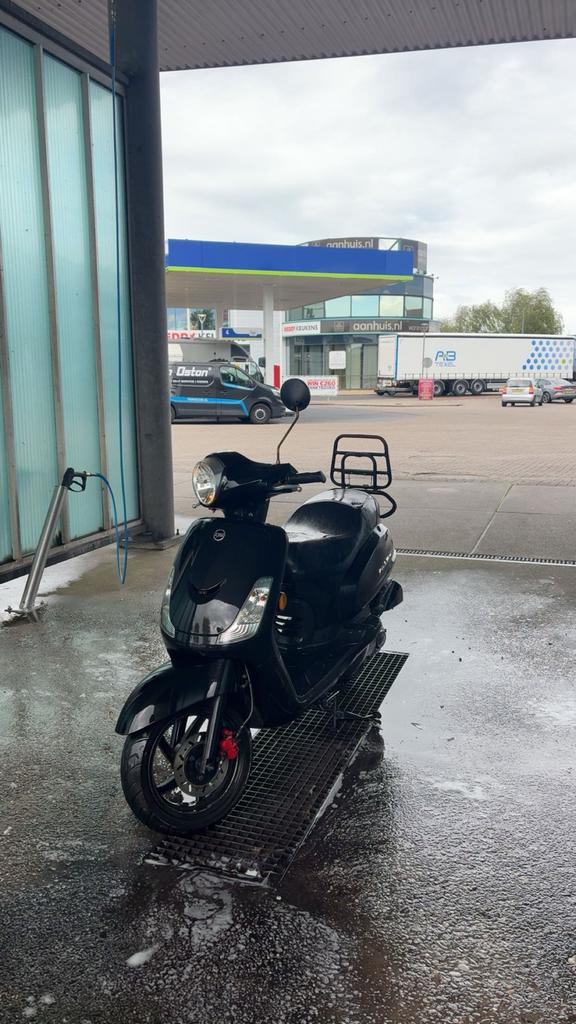 Sym Fiddle II 2022, euro 5.  50cc Scooter, Ophalen, Maximaal 45 km/u, Zo goed als nieuw, Benzine