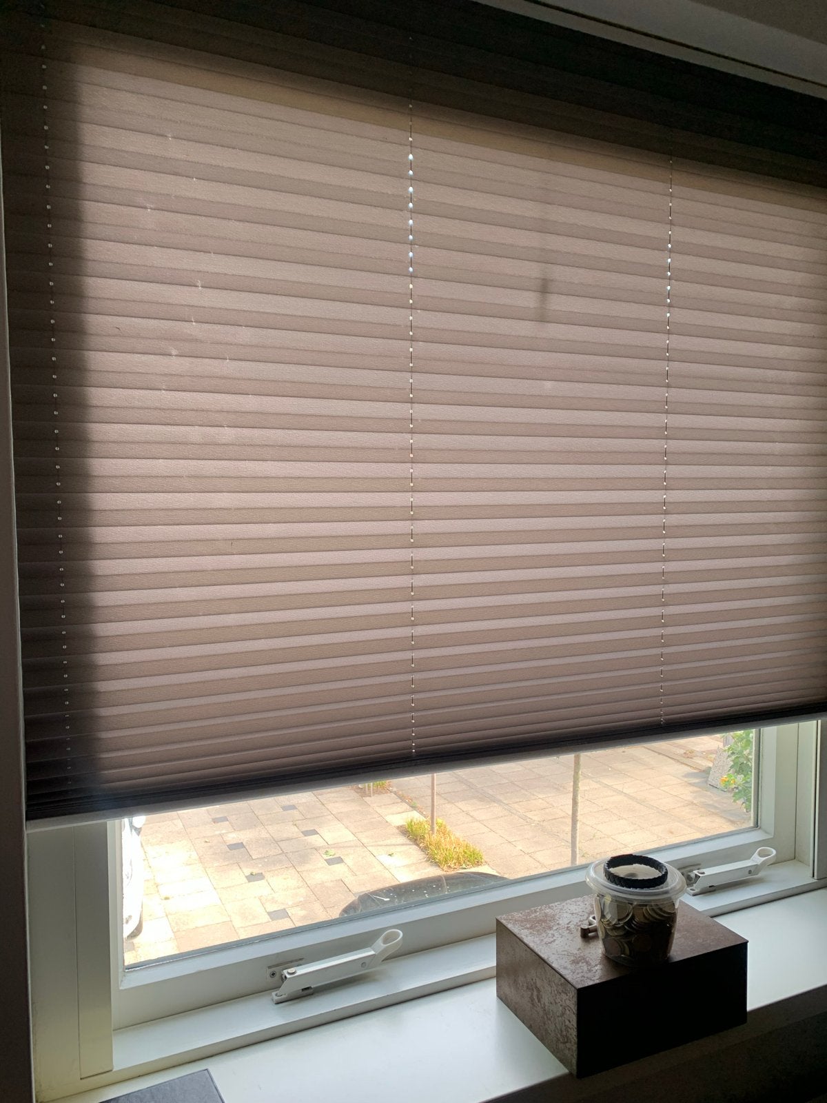 Plisségordijn - grijs half verduisterend, Huis en Inrichting, Stoffering | Gordijnen en Lamellen, Ophalen, Gebruikt, Beige, Lichtdoorlatend