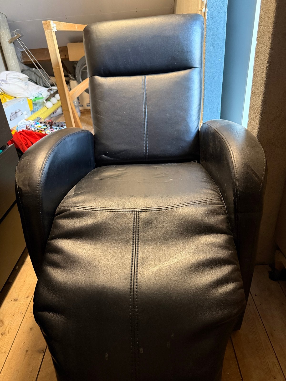 2 comfortabele relaxstoelen met ligstand, Ophalen, Gebruikt, Leer, 75 tot 100 cm
