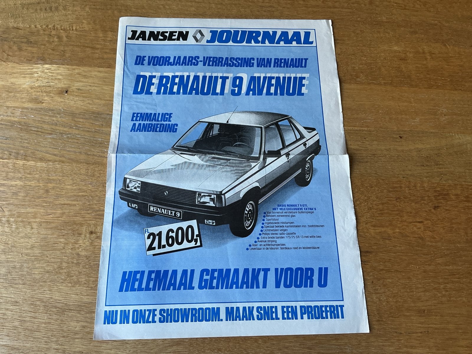 Renault 9 Avenue journaal uit 1983, Ophalen of Verzenden, Zo goed als nieuw, Renault