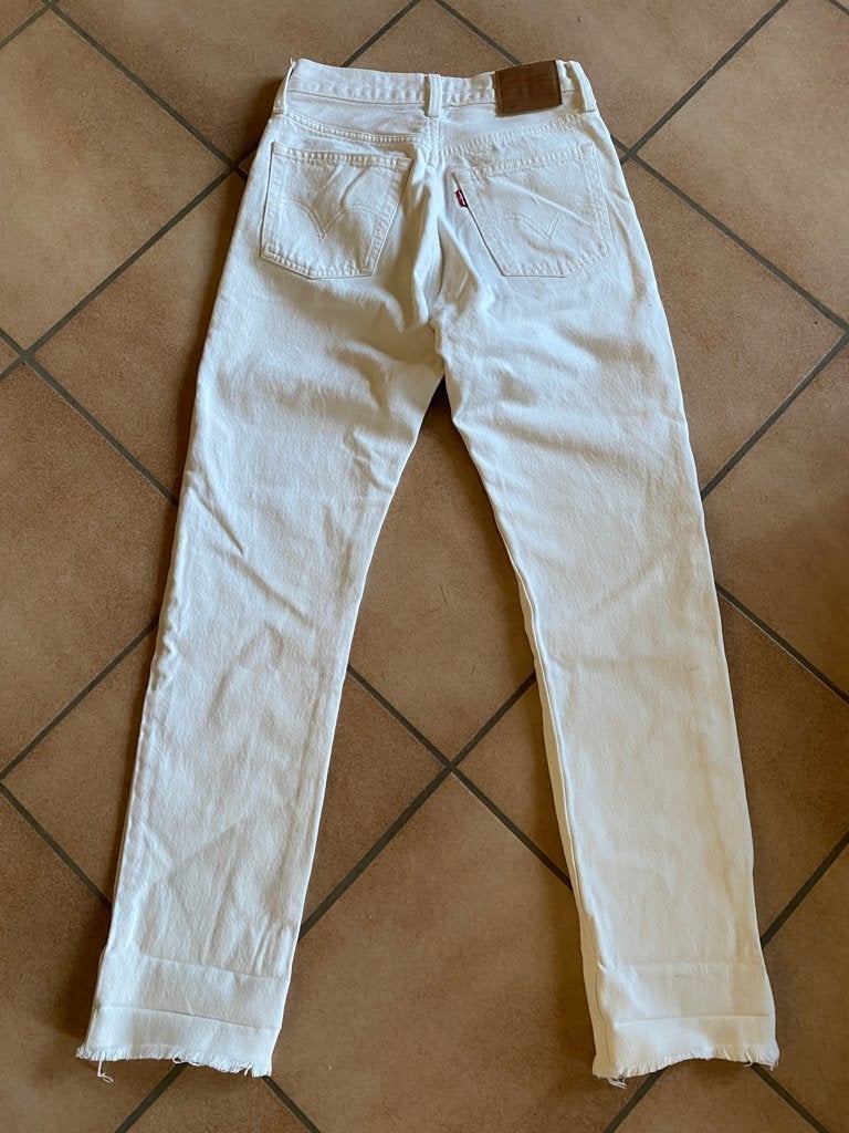 Levi's 501 jeans W24 L30 wit Premium Water ZG st, Wit, Ophalen of Verzenden, W27 (confectie 34) of kleiner, Gedragen