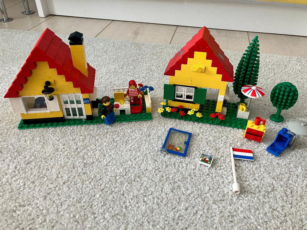 LEGO Classic Town 6360 Weekend Cottage + Losse lego Jaren 80, Kinderen en Baby's, Speelgoed | Duplo en Lego, Gebruikt, Lego, Inclusief minifiguren