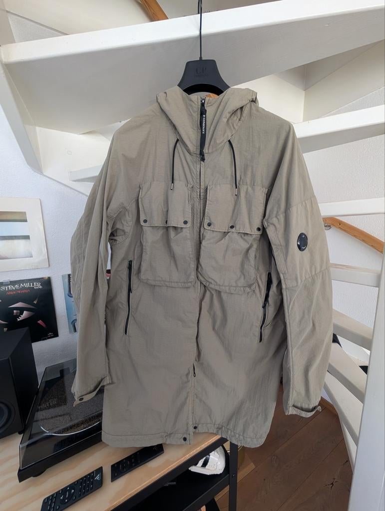 CP Company flatt nylon long jacket maat 54, CP Company, Beige, Overige maten, Ophalen of Verzenden