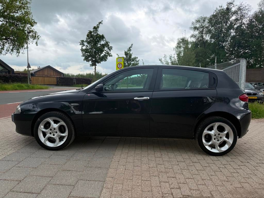Alfa Romeo 147 2.0 T.Spark Business AIRCO CRUISE LEDER, Voorwielaandrijving, Gebruikt, 150 pk, 400 kg