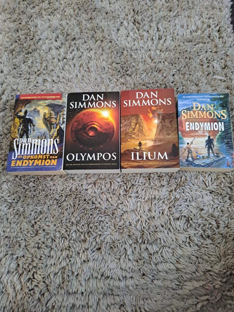 Dan Simmons Sci-Fi Boeken: Hyperion Saga & Ilium/Olympos, Boeken, Ophalen of Verzenden, Gelezen, Dan Simmons