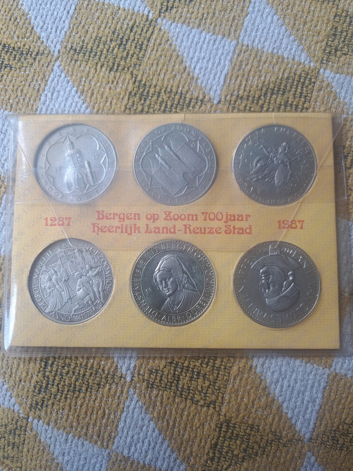 Bergen op Zoom 700 jaar Herdenkingsmuntenset 1987, Postzegels en Munten, Ophalen of Verzenden, Overige typen